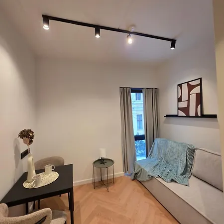 Apartamento Marati Kvartal *