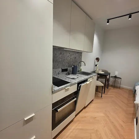 Marati Kvartal * Tallin