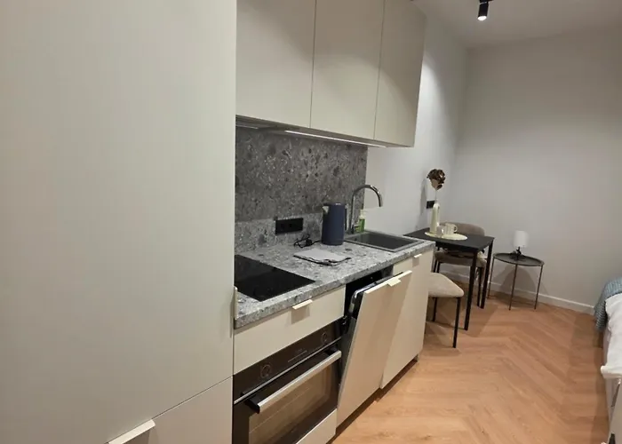 Marati Kvartal * Tallin